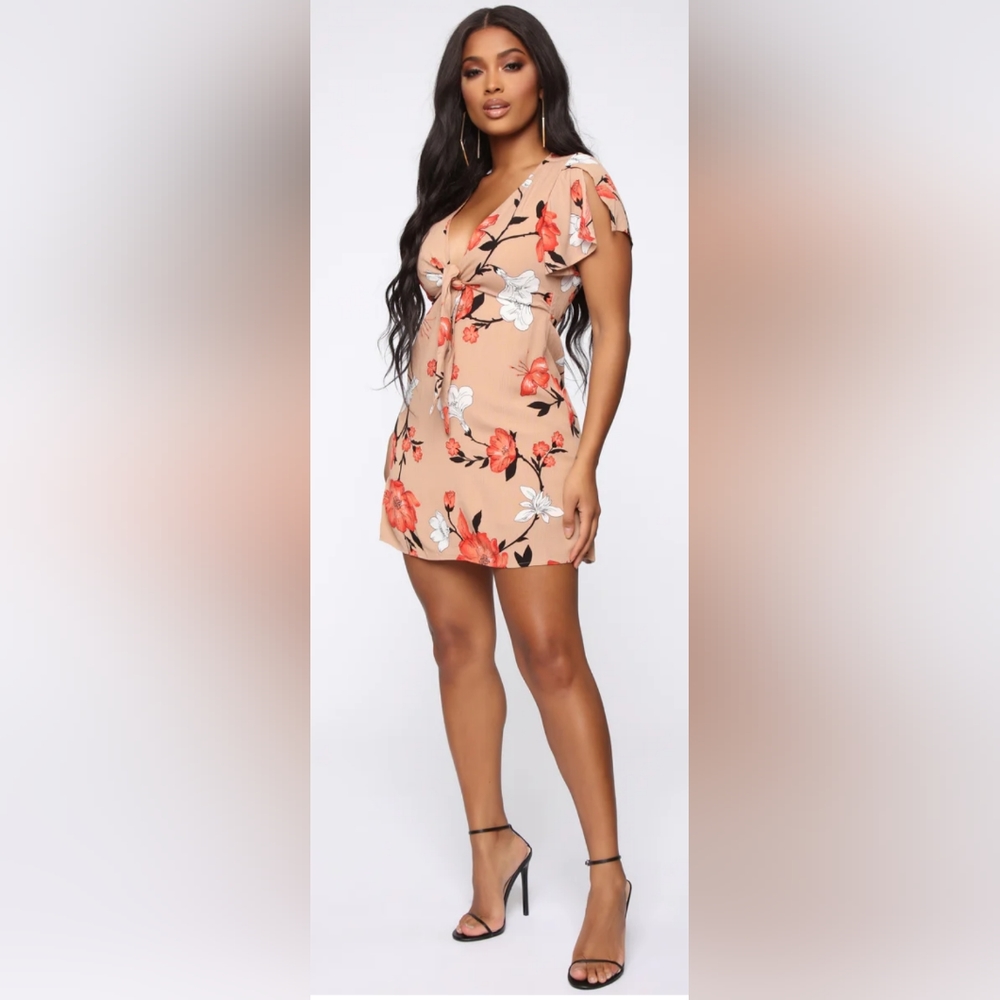 Send Me Flowers Floral Mini Dress in Taupe/combo Size Small